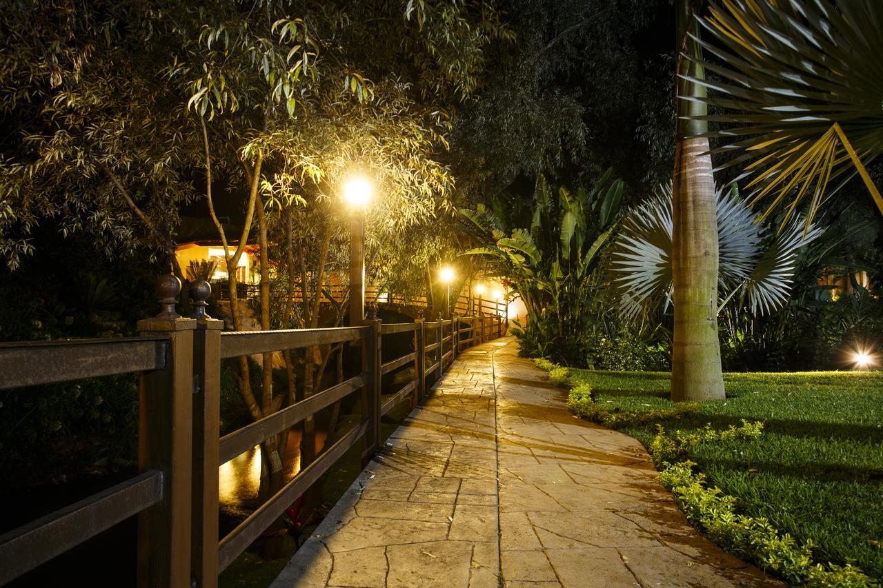 Quinta Sauz Hotell Tacámbaro de Codallos Exteriör bild