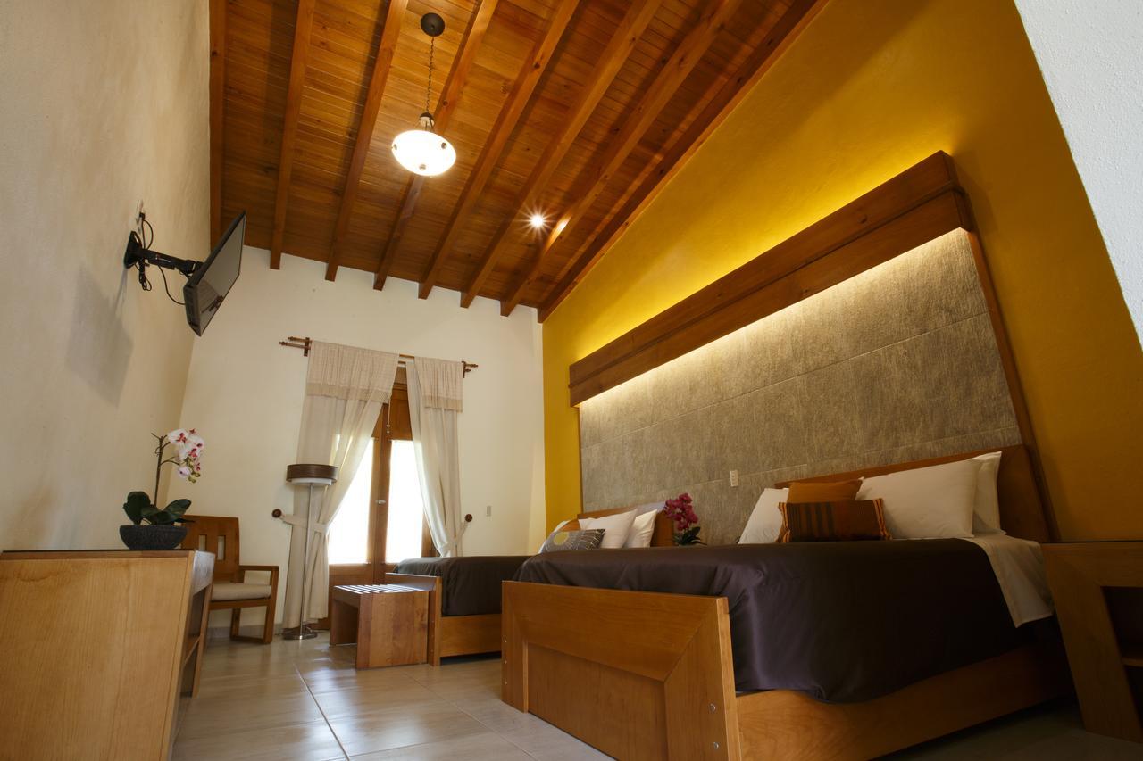 Quinta Sauz Hotell Tacámbaro de Codallos Exteriör bild