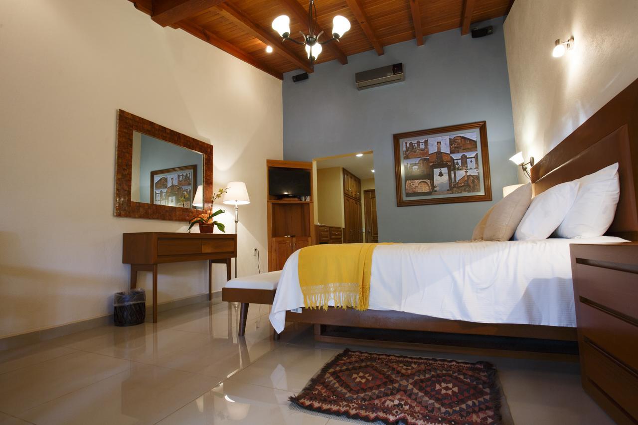 Quinta Sauz Hotell Tacámbaro de Codallos Exteriör bild