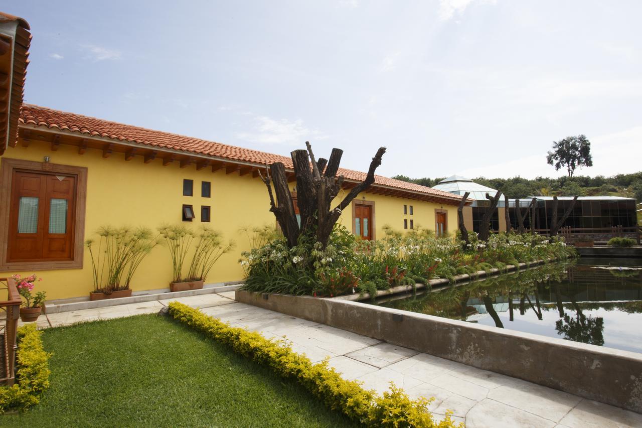 Quinta Sauz Hotell Tacámbaro de Codallos Exteriör bild